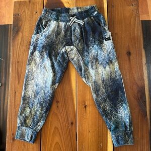 NWOT Munster Kids forest joggers/sweatpants Size 7 Special Issue